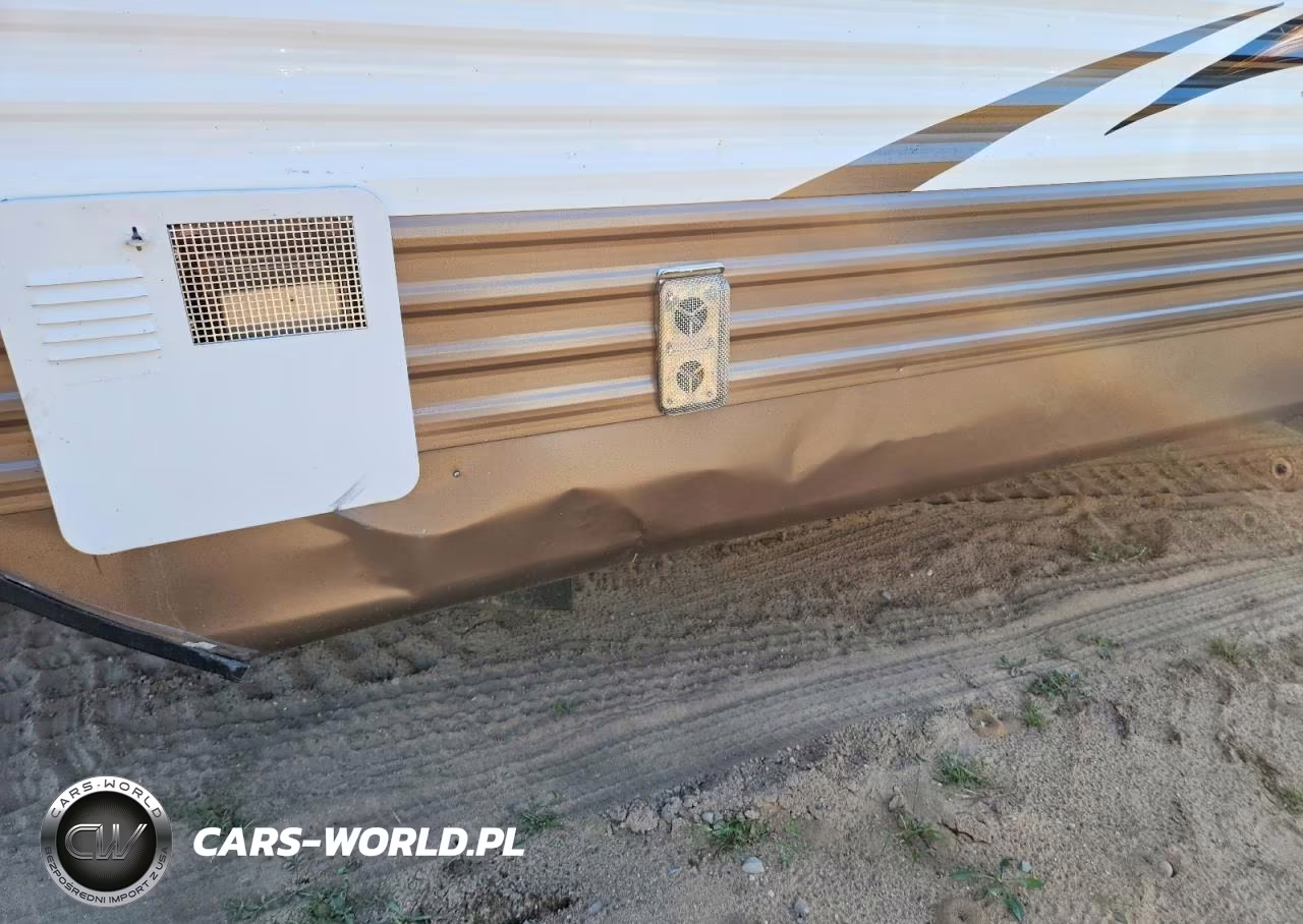 2018 Forest River Wildwood Camper VIN:4X4TWDC27J8803613 - 9