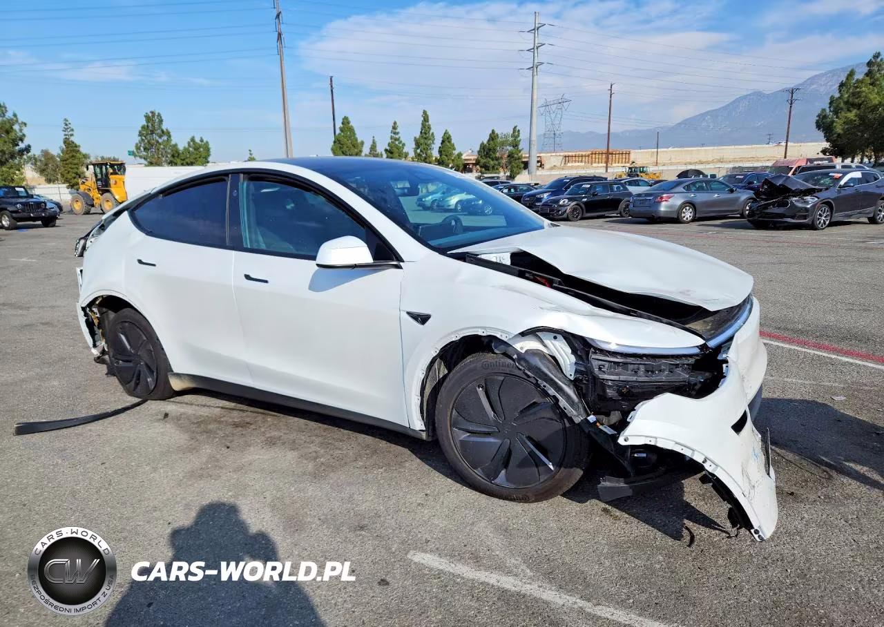 2026 Tesla Model Y VIN:7SAYGDED7TF617244 - 4