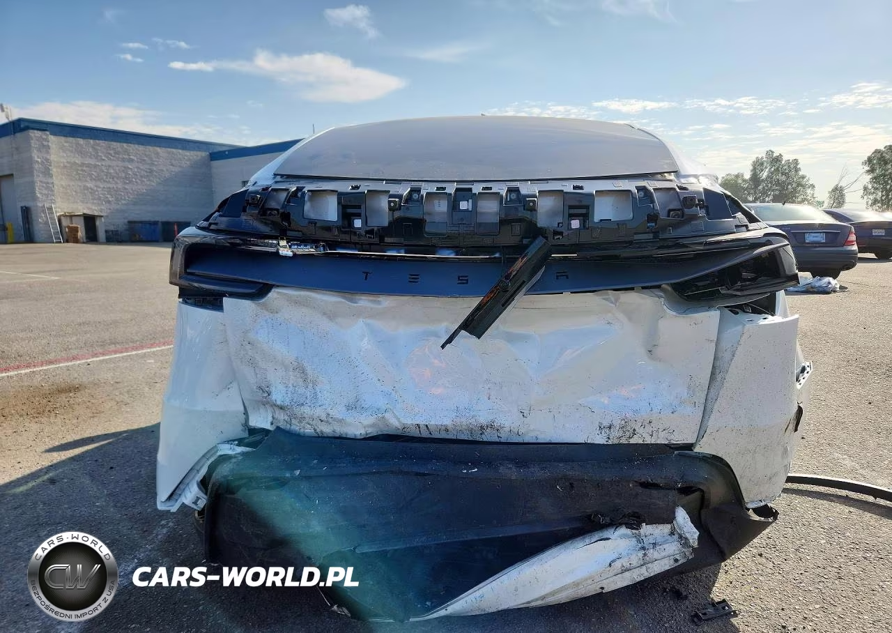 2026 Tesla Model Y VIN:7SAYGDED7TF617244 - 6