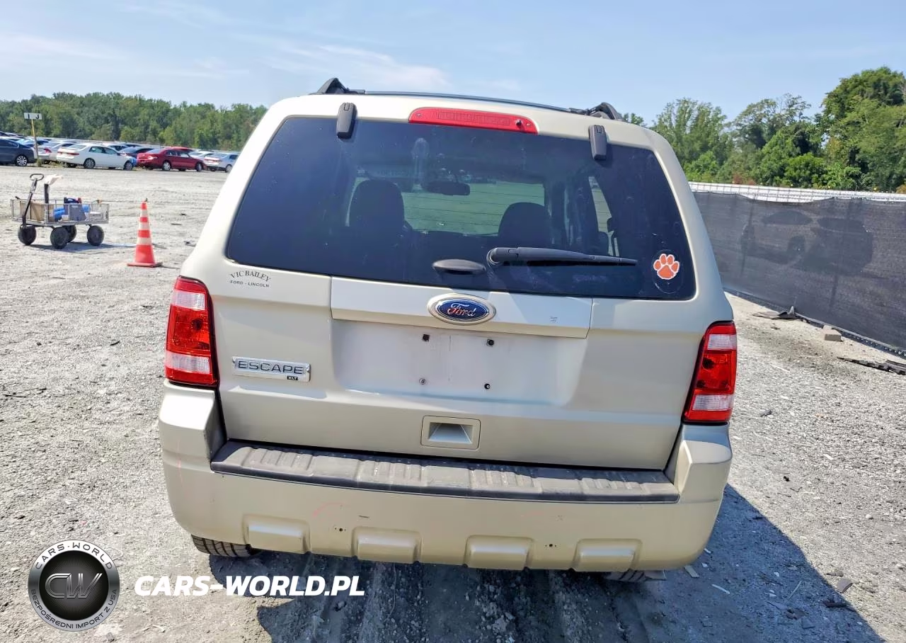 2011 Ford Escape Xlt VIN:1FMCU0D7XBKC40474 - 6