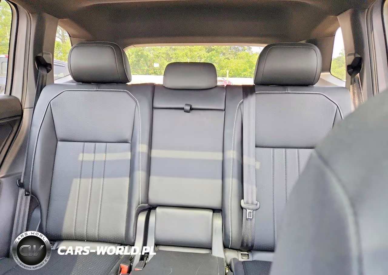 2023 Volkswagen Tiguan Se R-Line Black VIN:3VV8B7AX0PM039987 - 10