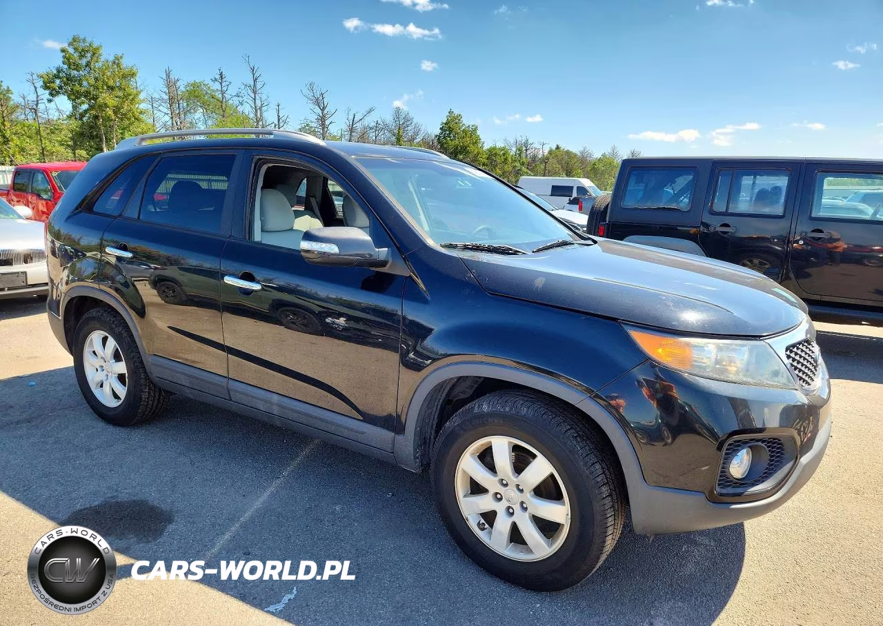 2013 Kia Sorento Lx VIN:5XYKT3A67DG408242 - 4