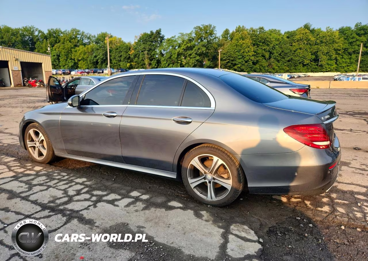 2017 Mercedes-Benz E 300 4Matic VIN:WDDZF4KB4HA101050 - 2