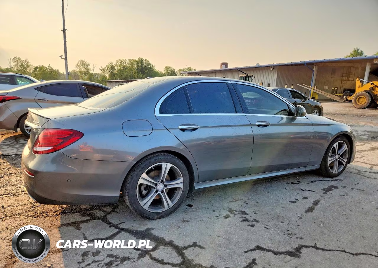 2017 Mercedes-Benz E 300 4Matic VIN:WDDZF4KB4HA101050 - 3