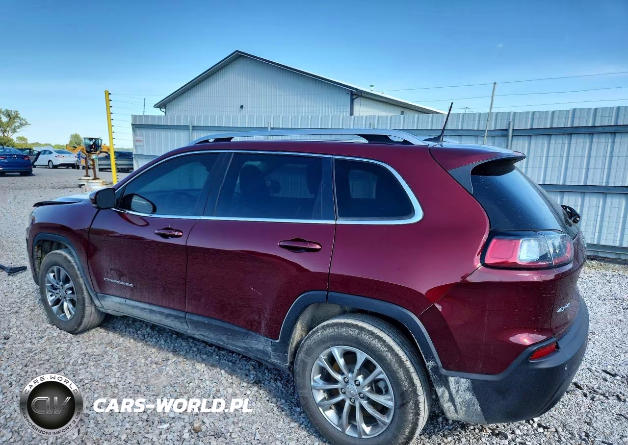 2021 Jeep Cherokee Latitude Plus VIN:1C4PJMLB8MD114746 - 2