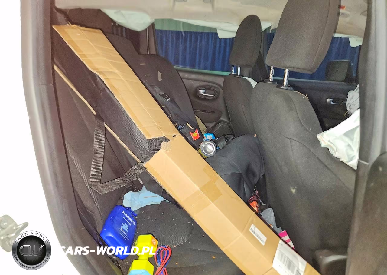 2020 Jeep Renegade Sport VIN:ZACNJBAB1LPL68827 - 11