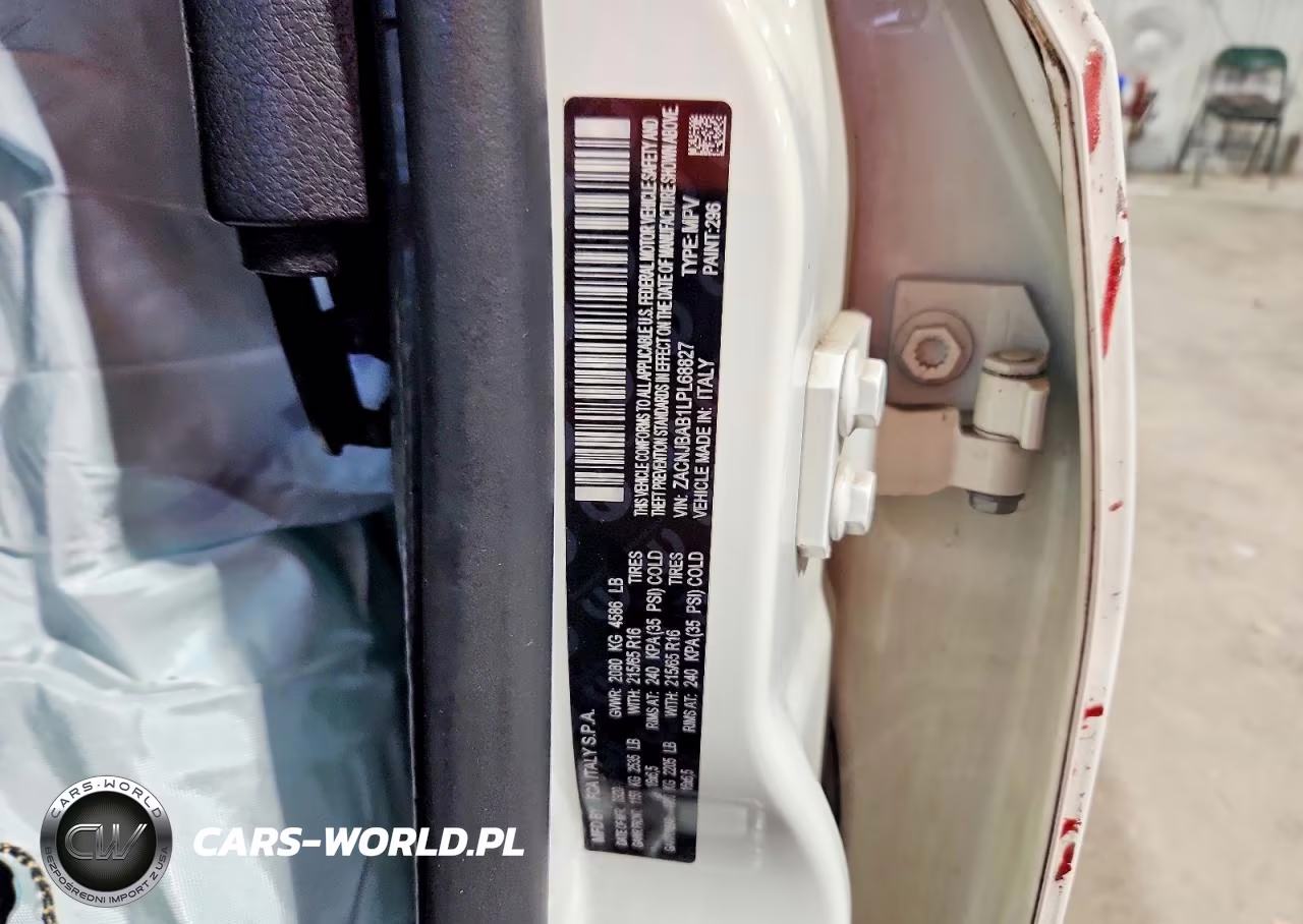 2020 Jeep Renegade Sport VIN:ZACNJBAB1LPL68827 - 13