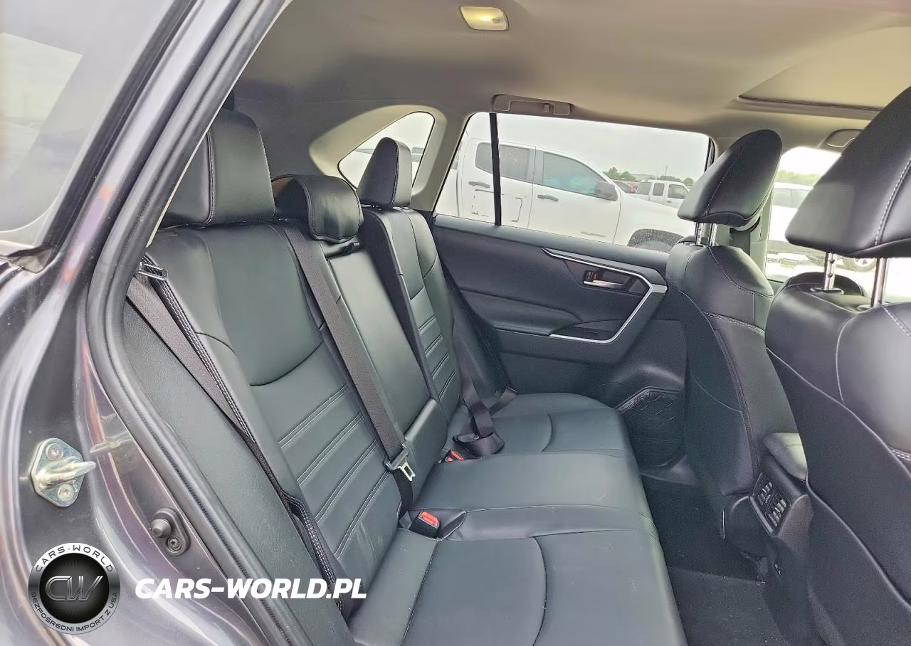 2023 Toyota Rav4 Xle Premium VIN:JTMB6RFV7PD106348 - 11