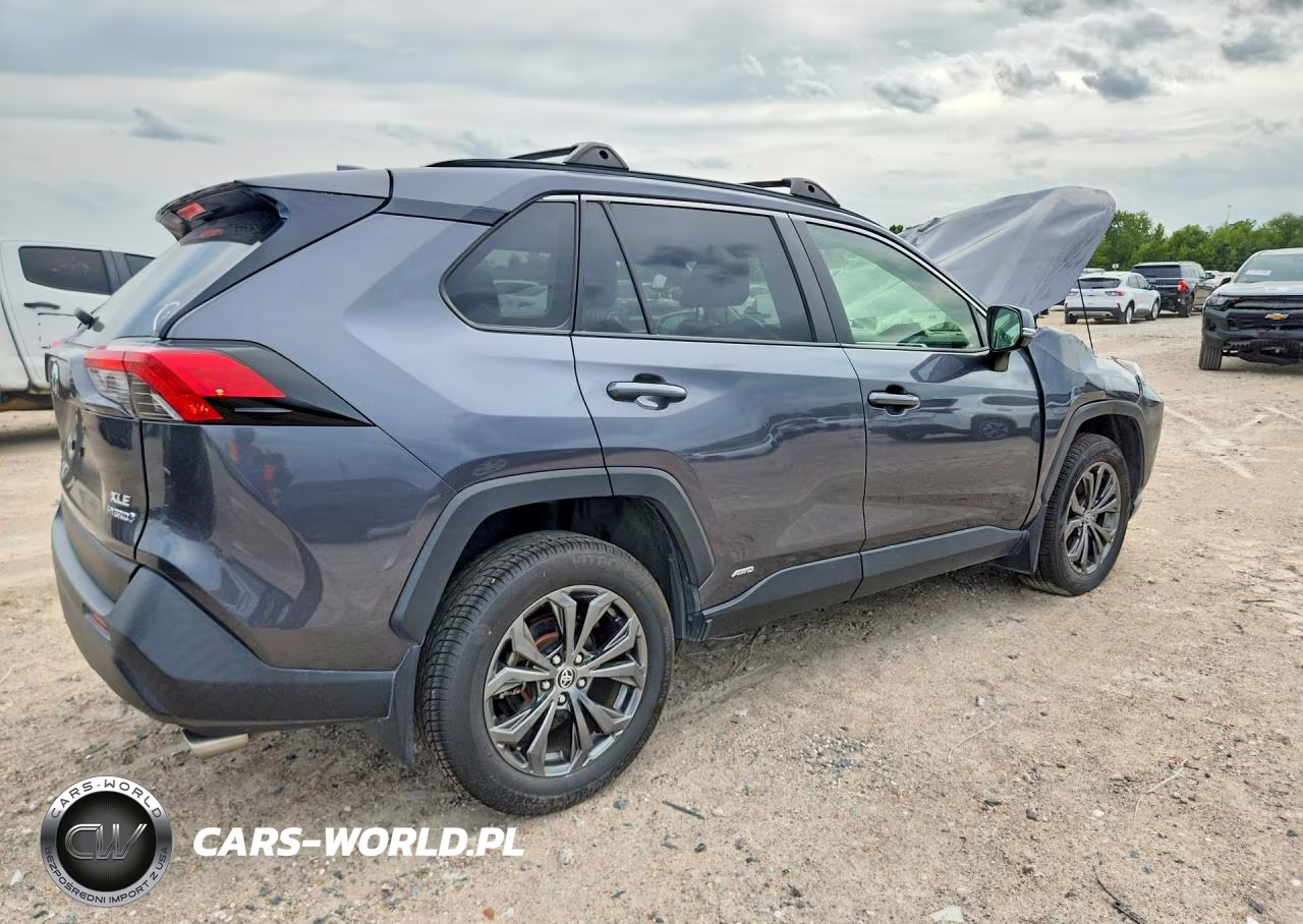 2023 Toyota Rav4 Xle Premium VIN:JTMB6RFV7PD106348 - 3