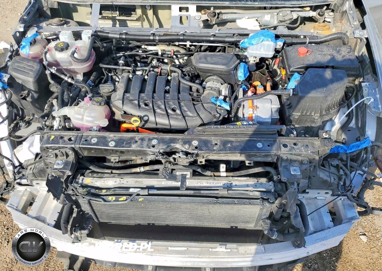2018 Chrysler Pacifica Hybrid Touring Plus VIN:2C4RC1H79JR332967 - 12