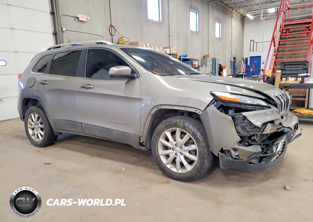 2017 Jeep Cherokee Limited VIN:1C4PJMDSXHW632995 - 4