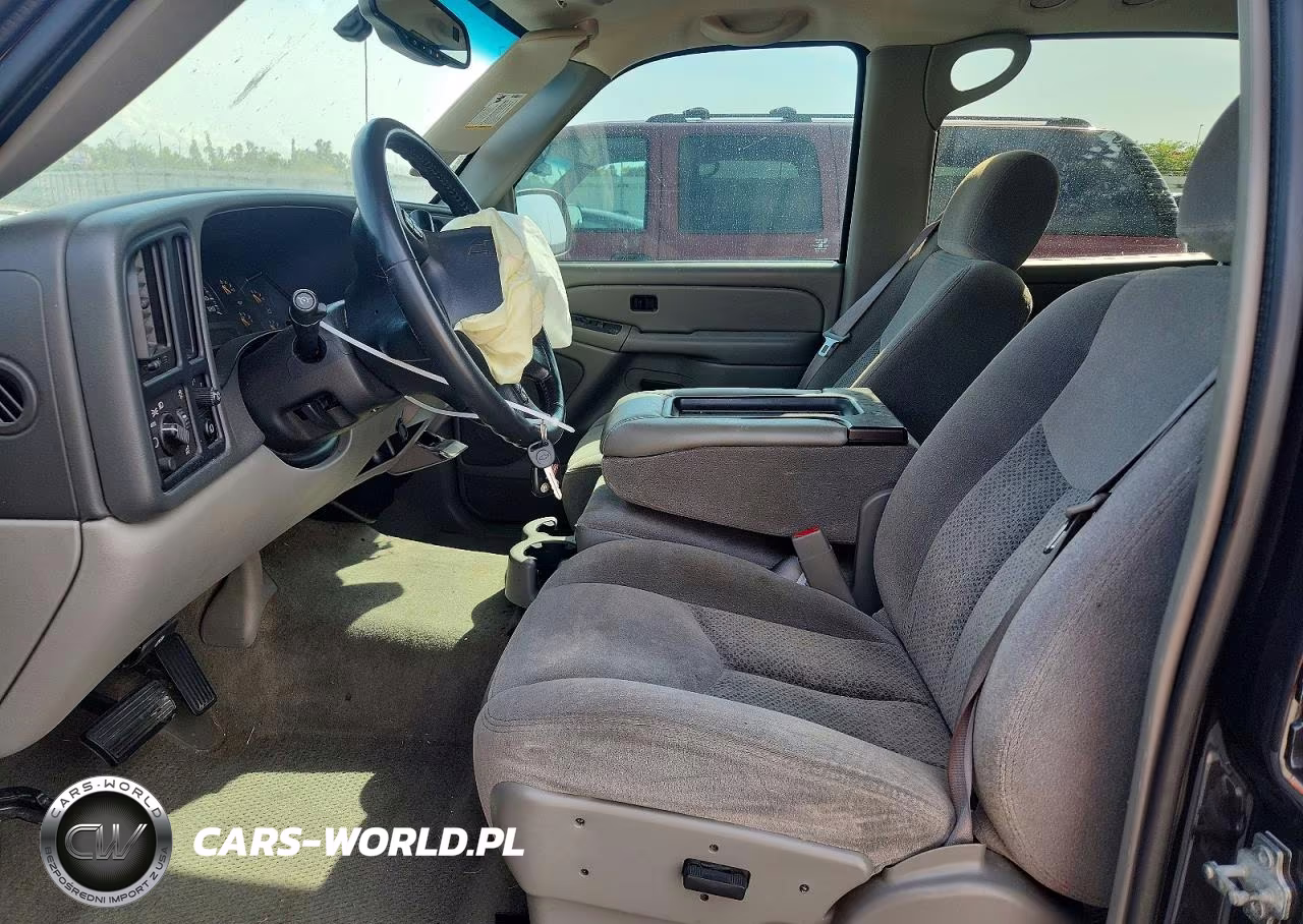 2005 Chevrolet Suburban C1500 VIN:1GNEC16ZX5J189953 - 7