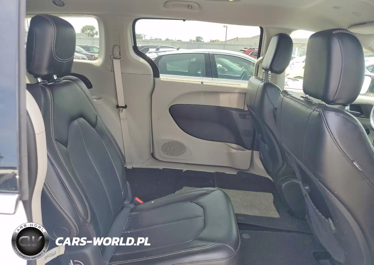 2020 Chrysler Voyager Lxi VIN:2C4RC1DG8LR192192 - 11