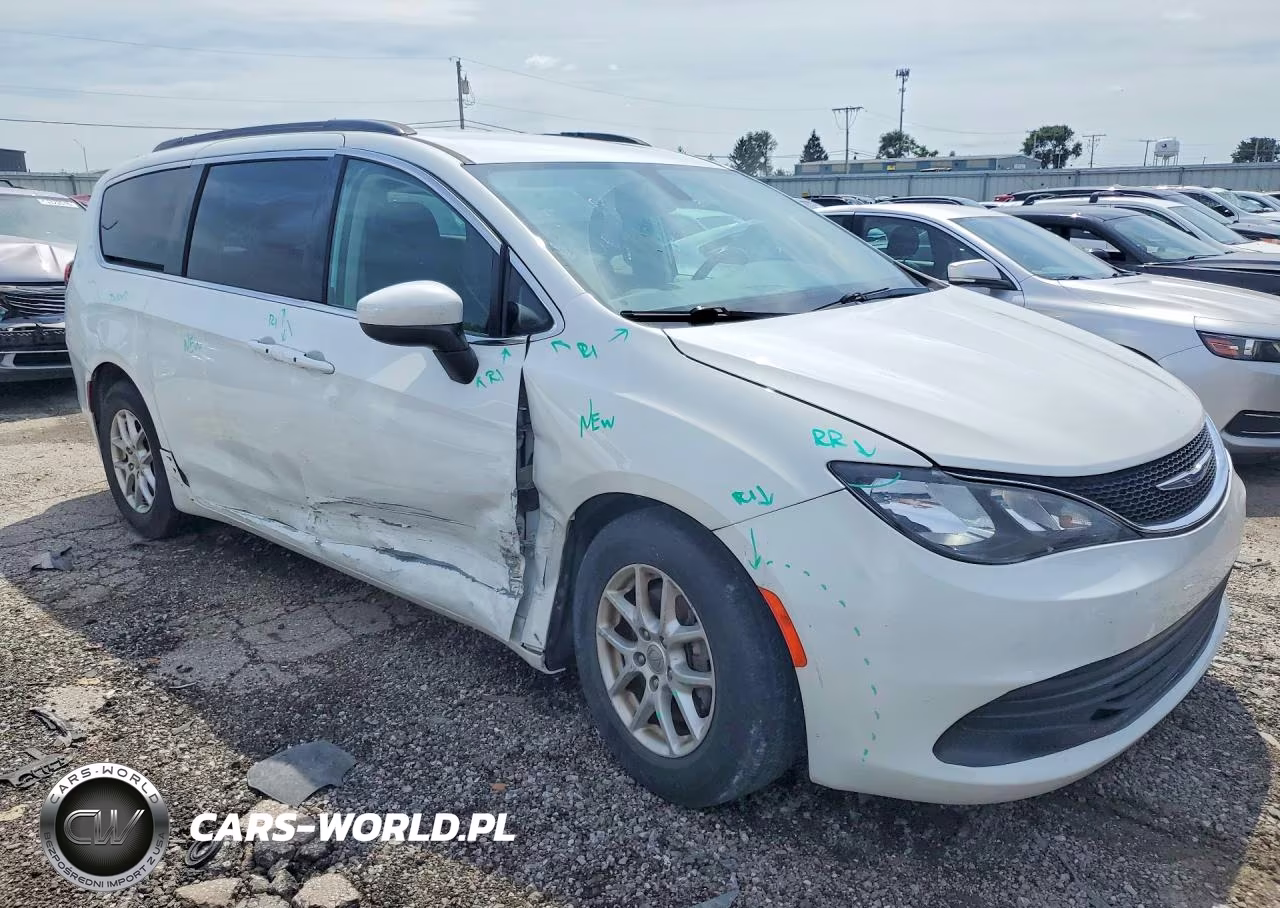 2020 Chrysler Voyager Lxi VIN:2C4RC1DG8LR192192 - 4