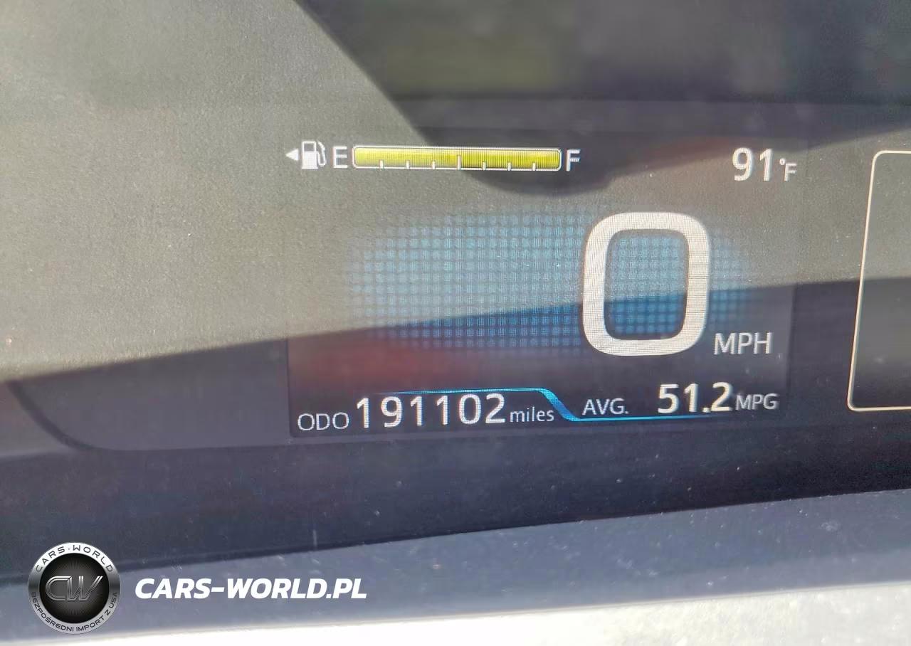 2016 Toyota Prius Three VIN:JTDKARFU7G3022994 - 9