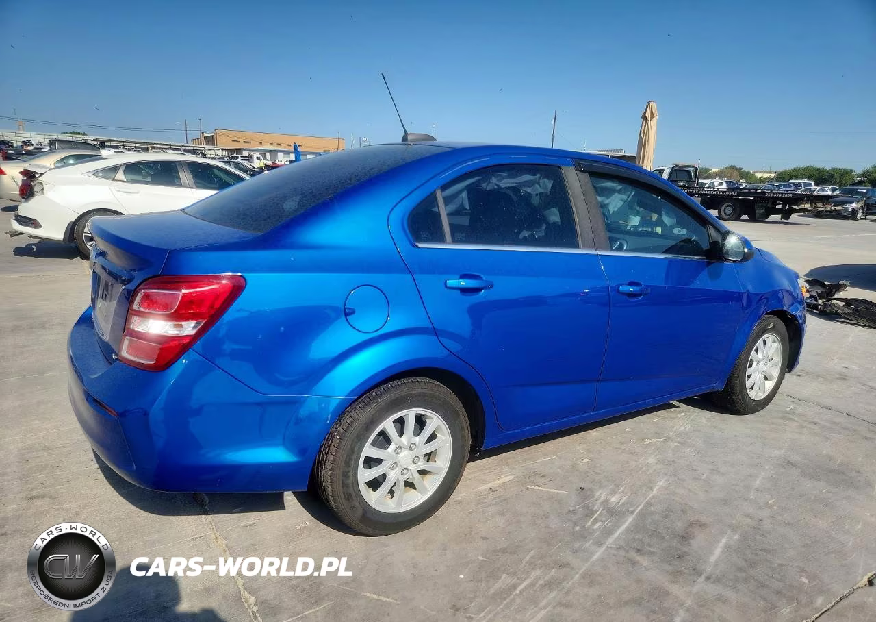 2018 Chevrolet Sonic Lt VIN:1G1JD5SH0J4120845 - 3