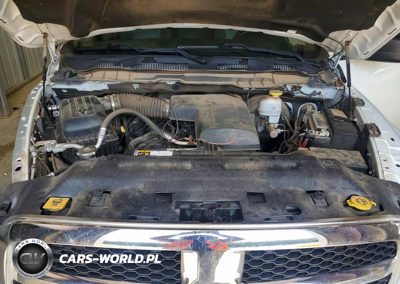 2023 Ram 1500 Classic Tradesman VIN:3C6RR7KG5PG662105 - 11