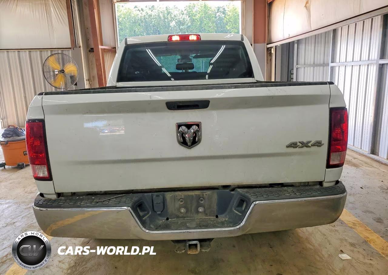 2023 Ram 1500 Classic Tradesman VIN:3C6RR7KG5PG662105 - 6