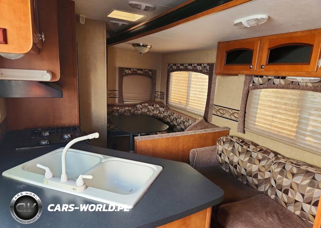 2013 Shasta Revere VIN:5ZT2SHVBXDE001367 - 6
