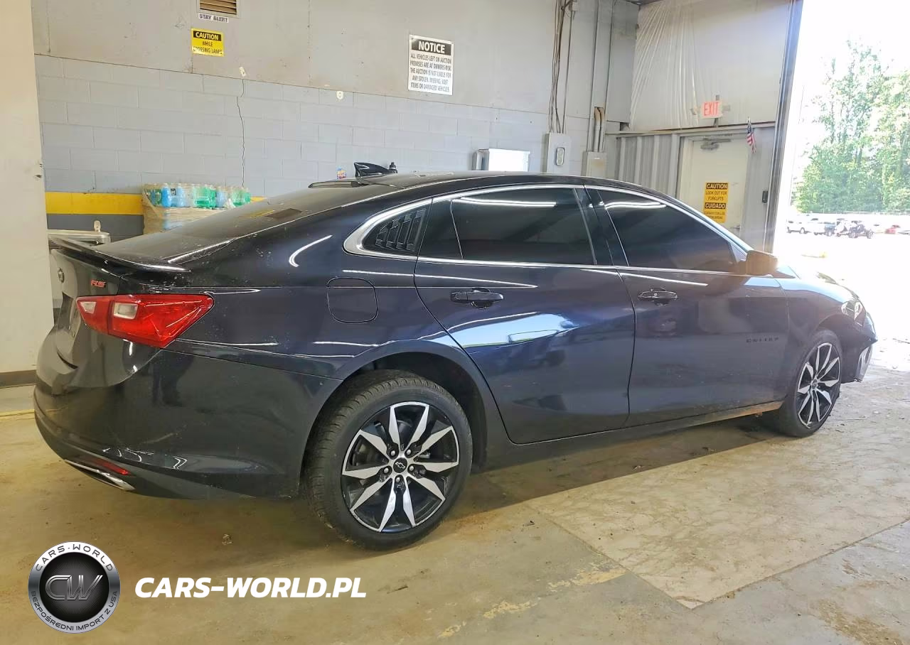 2023 Chevrolet Malibu Rs VIN:1G1ZG5ST4PF138020 - 3