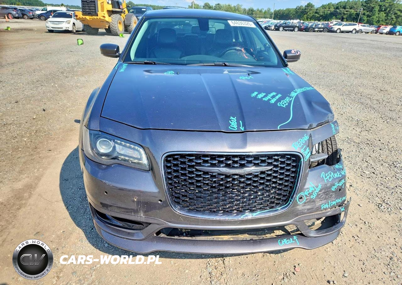 2022 Chrysler 300 Touring L VIN:2C3CCADG0NH134368 - 5
