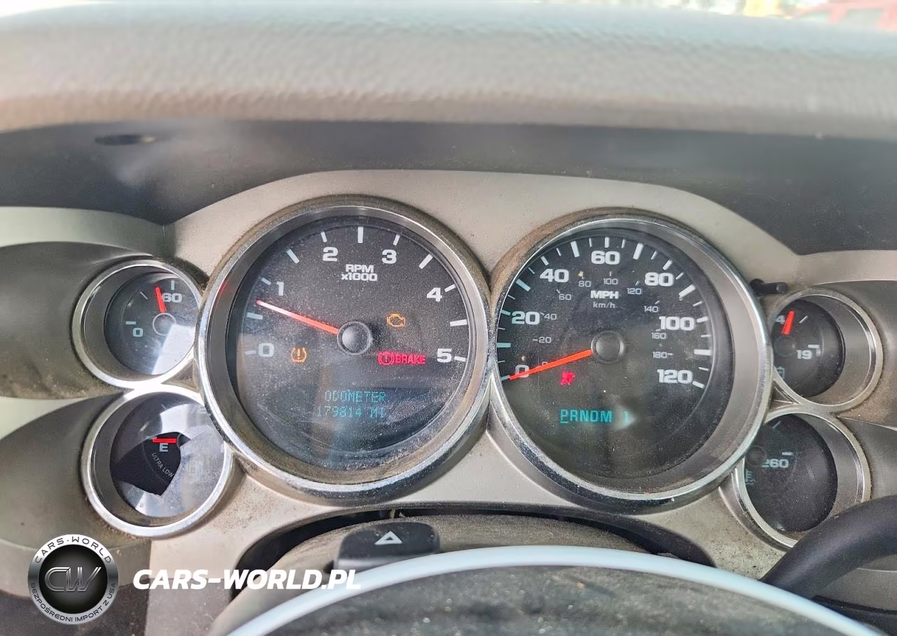2010 GMC Sierra K3500 VIN:1GD3K2B65AF105325 - 9