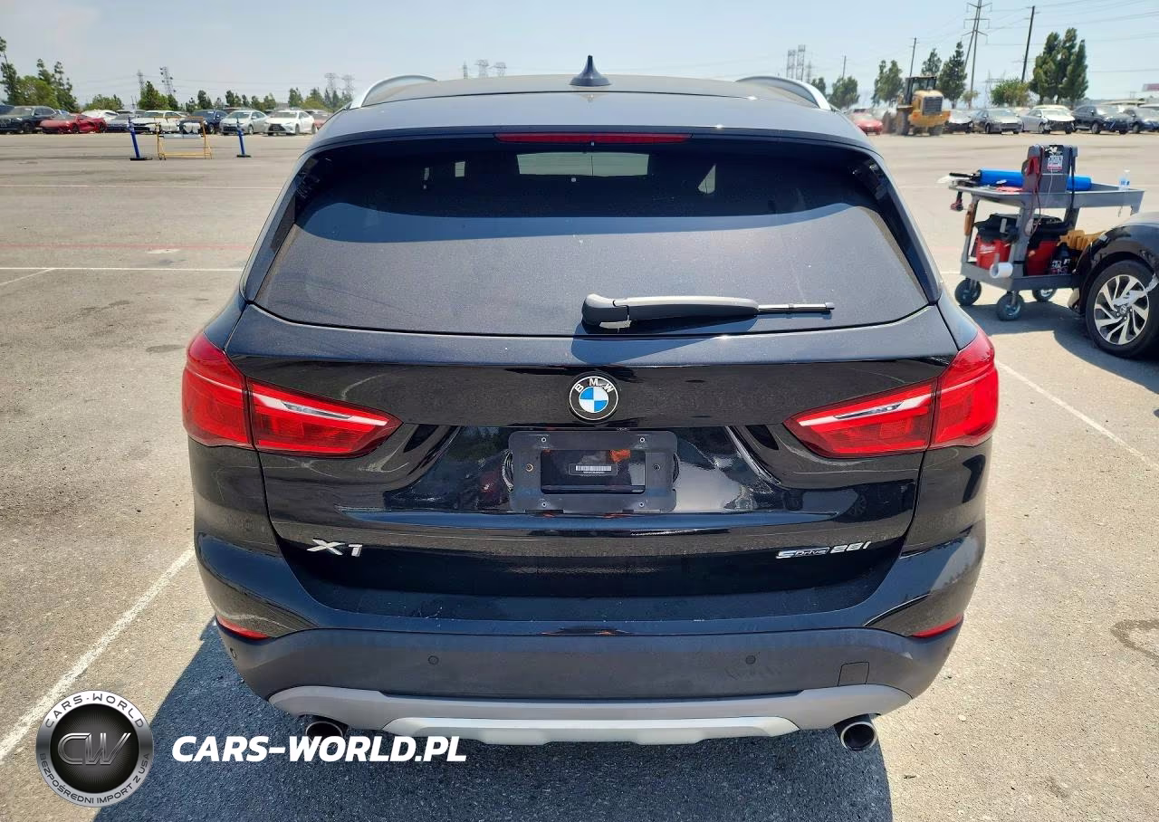 2018 BMW X1 Sdrive28I VIN:WBXHU7C35J3H43913 - 6