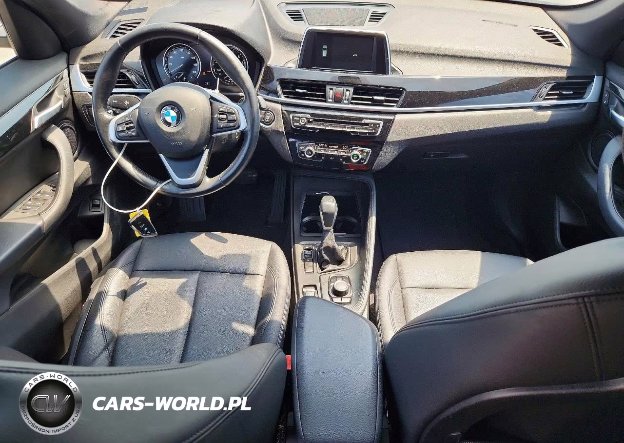 2018 BMW X1 Sdrive28I VIN:WBXHU7C35J3H43913 - 8