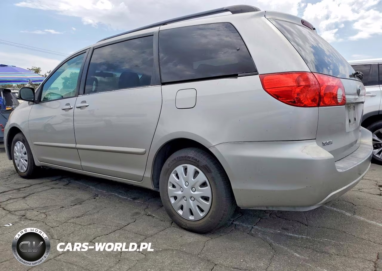 2010 Toyota Sienna Le 8-Passenger VIN:5TDKK4CC4AS304155 - 2