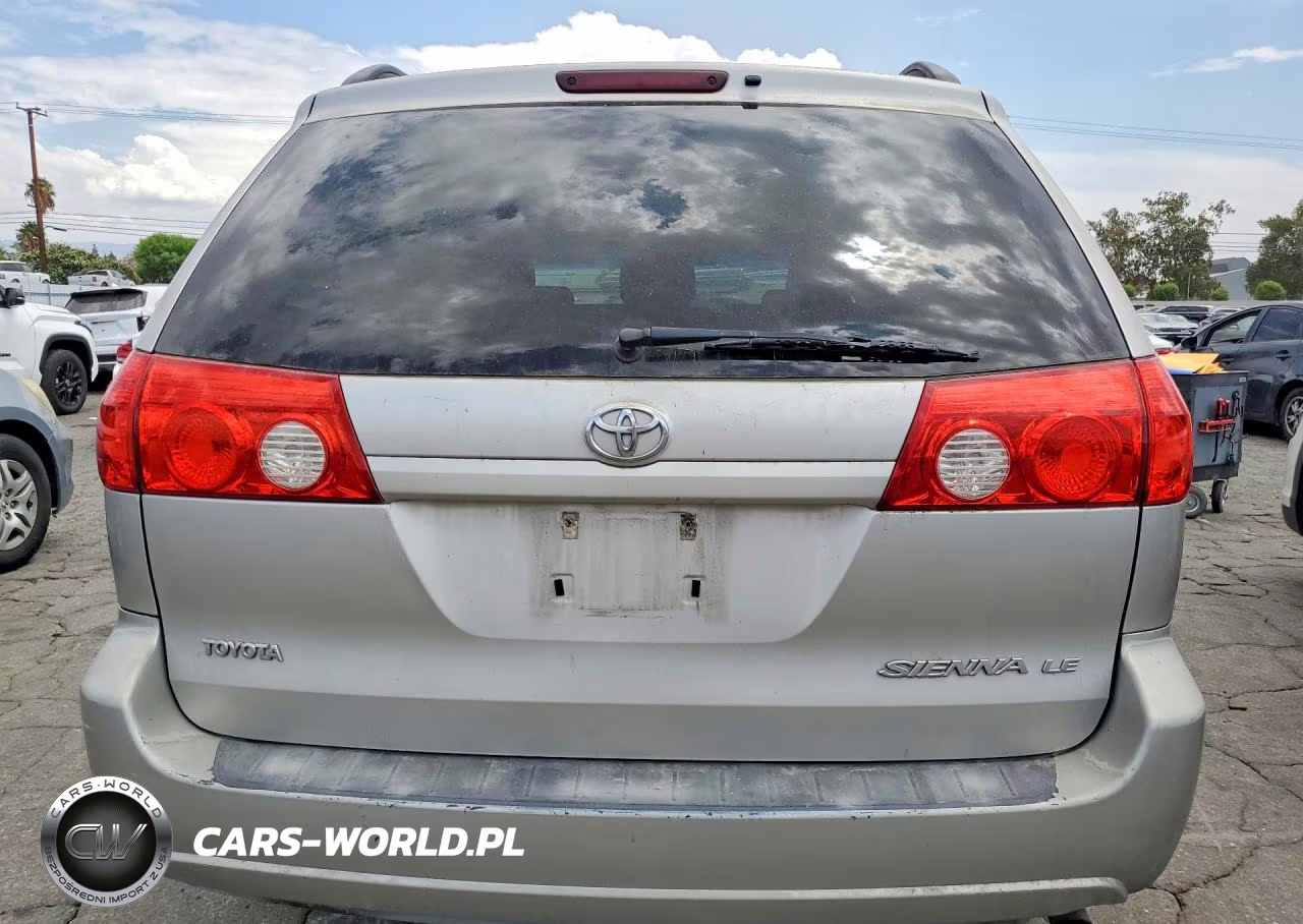 2010 Toyota Sienna Le 8-Passenger VIN:5TDKK4CC4AS304155 - 6