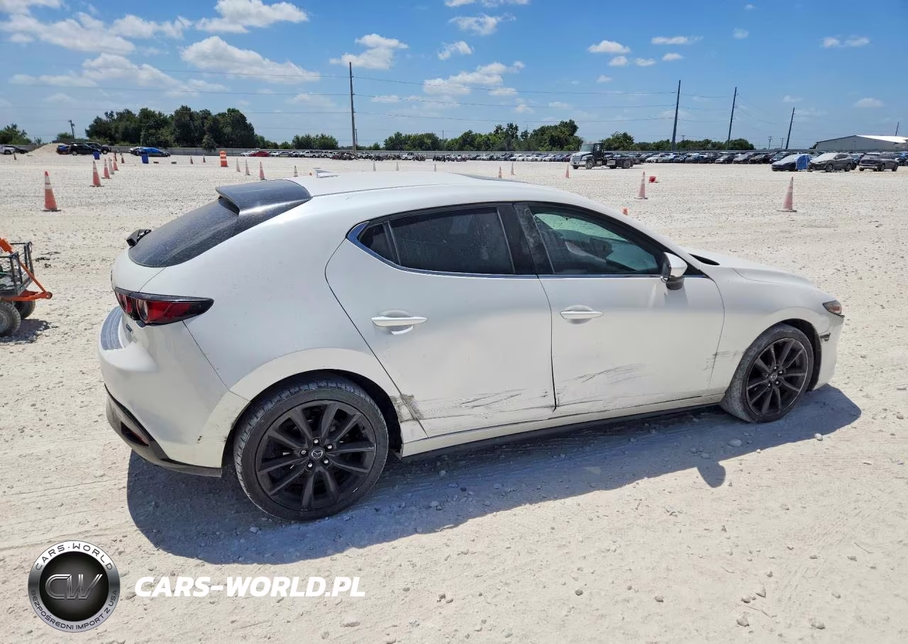 2020 Mazda 3 Premium VIN:JM1BPBNM4L1149280 - 3