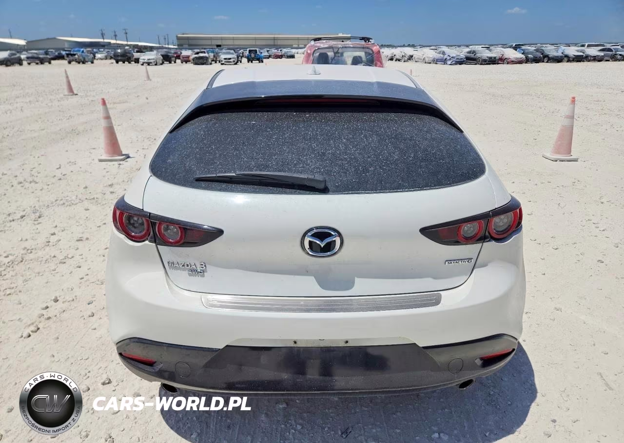 2020 Mazda 3 Premium VIN:JM1BPBNM4L1149280 - 6
