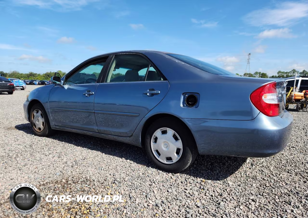 2003 Toyota Camry Le VIN:JTDBE32K430232454 - 2