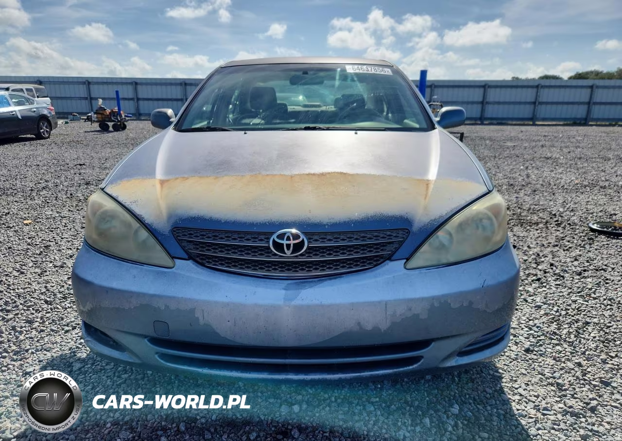 2003 Toyota Camry Le VIN:JTDBE32K430232454 - 5