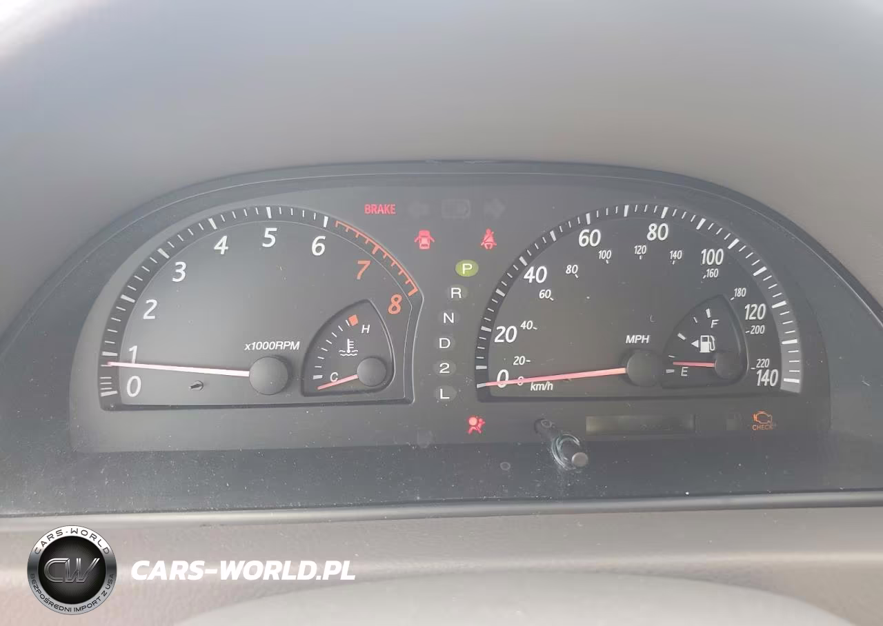 2003 Toyota Camry Le VIN:JTDBE32K430232454 - 9