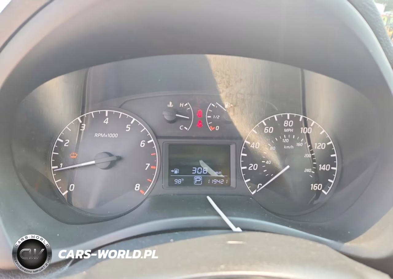 2015 Nissan Sentra S VIN:3N1AB7AP5FY274833 - 9