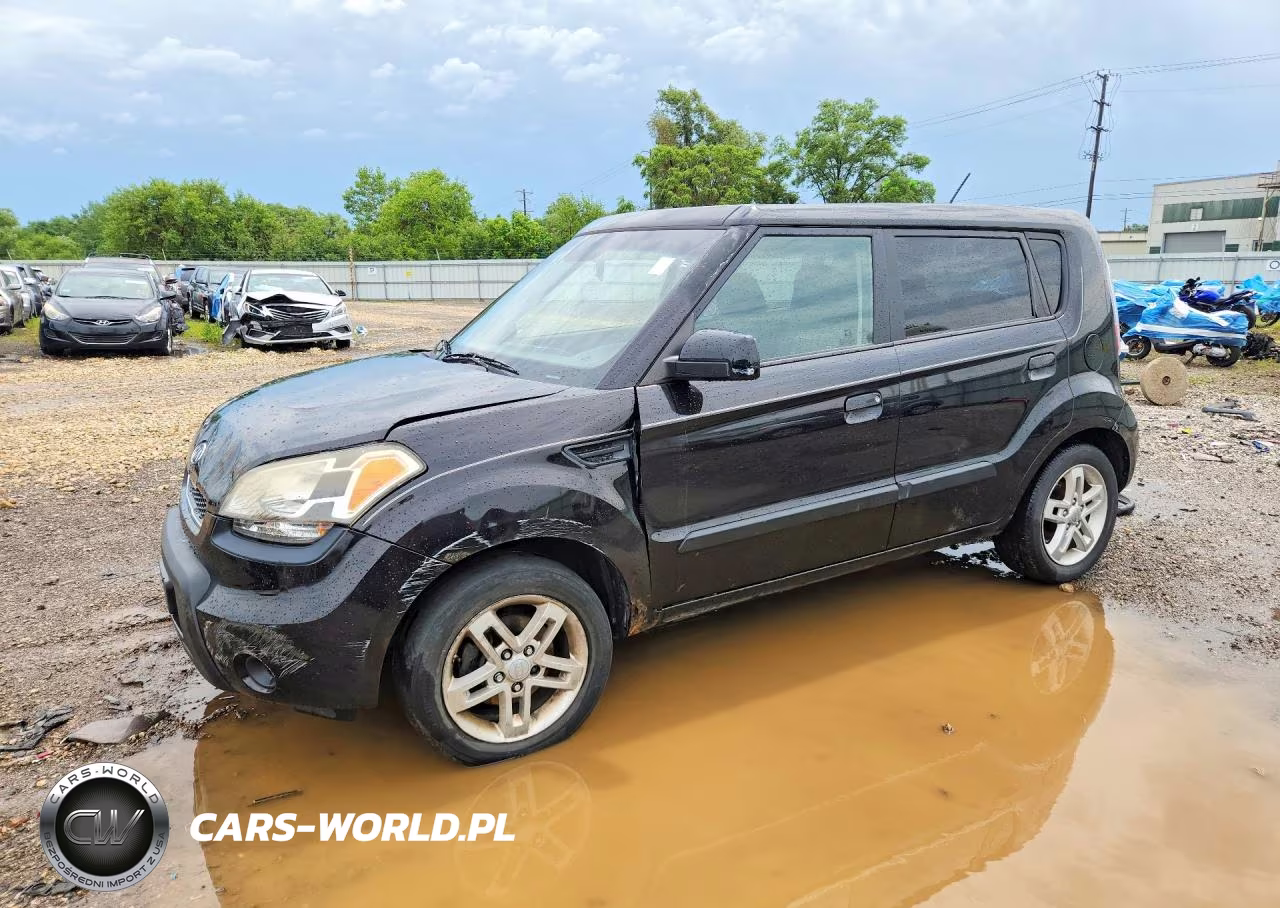 2010 Kia Soul +