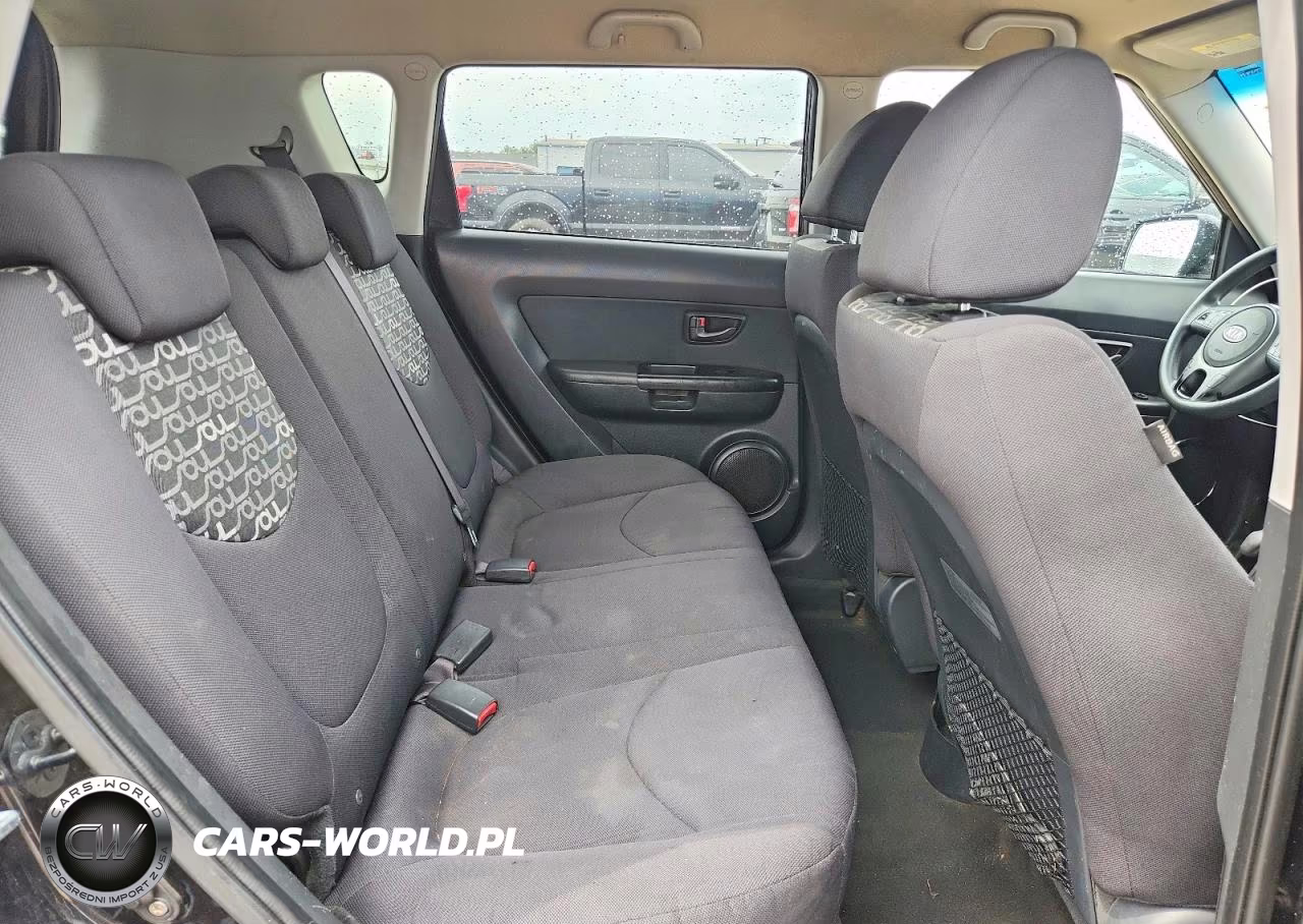 2010 Kia Soul + VIN:KNDJT2A27A7145648 - 10