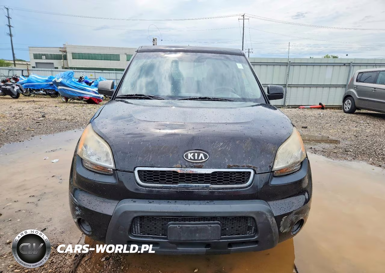 2010 Kia Soul + VIN:KNDJT2A27A7145648 - 5