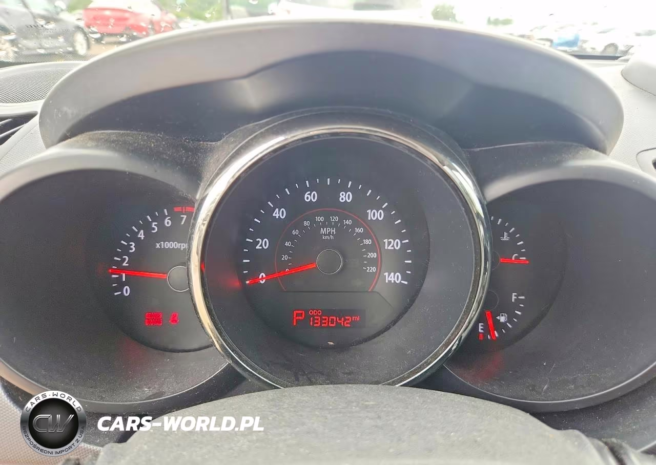 2010 Kia Soul + VIN:KNDJT2A27A7145648 - 9