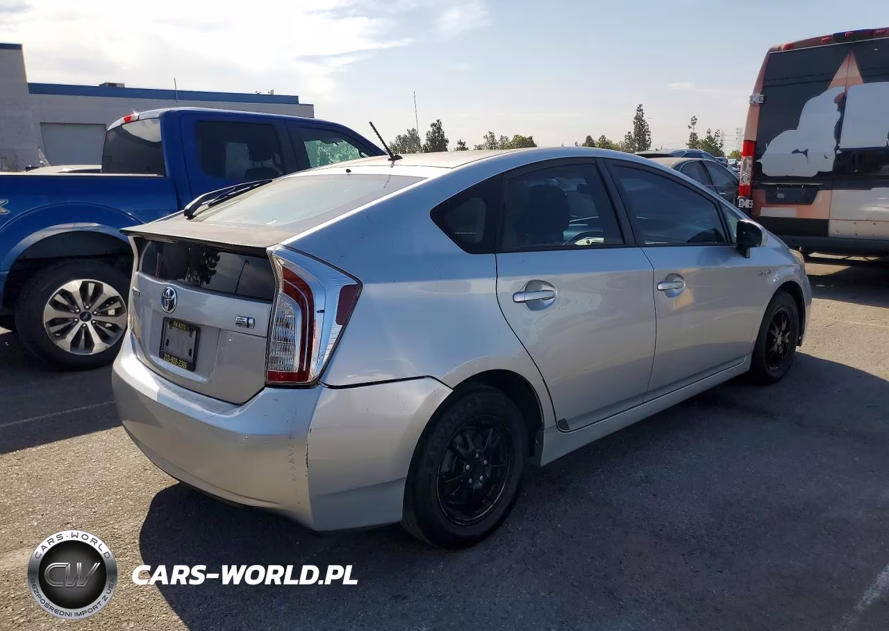 2012 Toyota Prius Two VIN:JTDKN3DU0C5397273 - 3