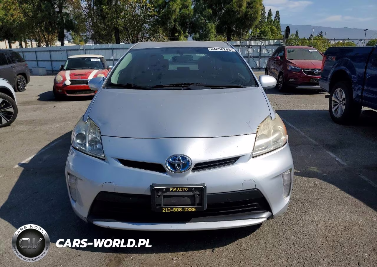 2012 Toyota Prius Two VIN:JTDKN3DU0C5397273 - 5