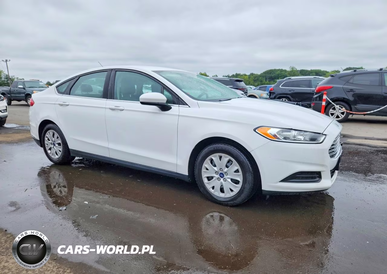 2014 Ford Fusion S VIN:1FA6P0G77E5393858 - 4
