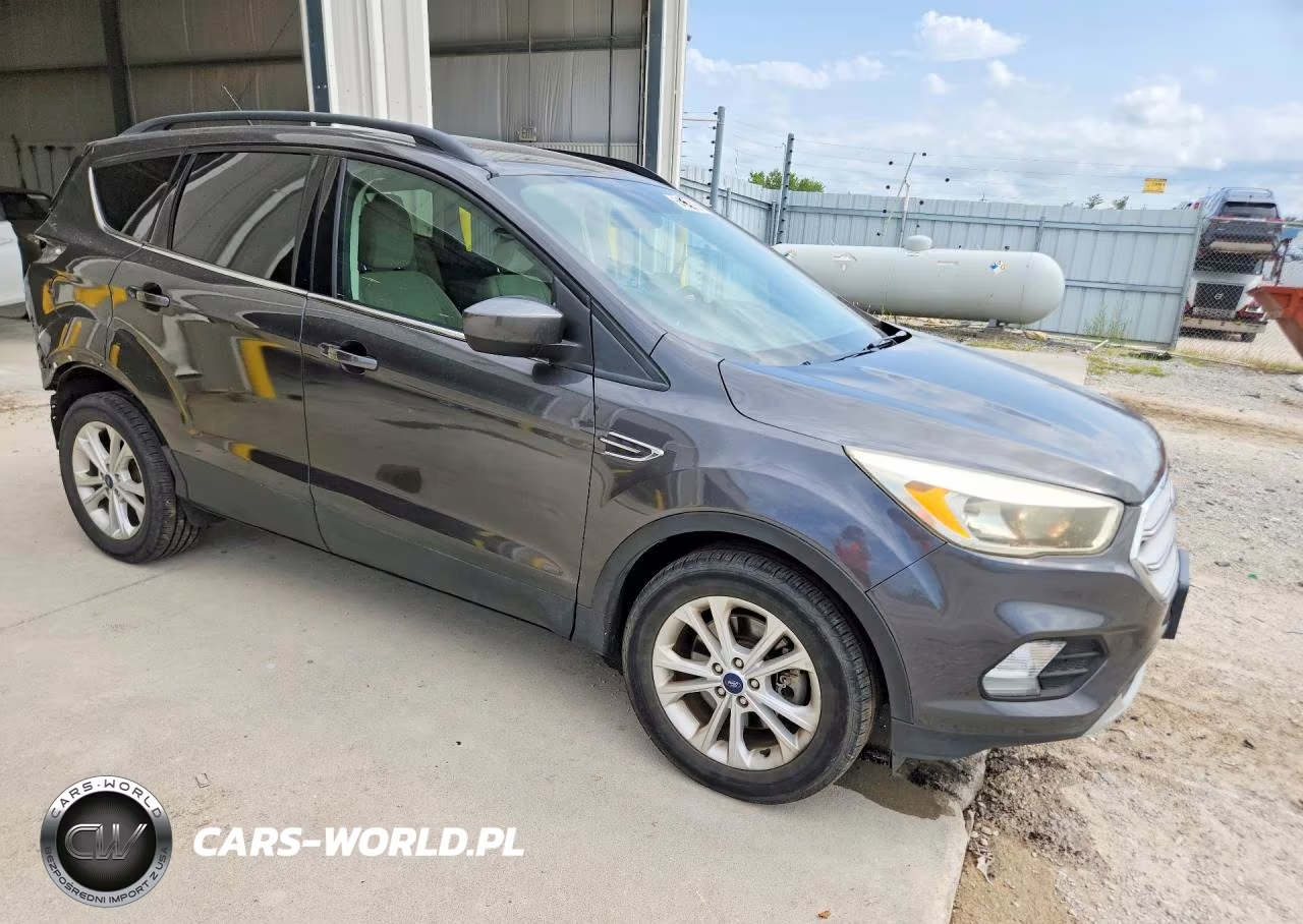2018 Ford Escape Se VIN:1FMCU0G98JUC38500 - 4