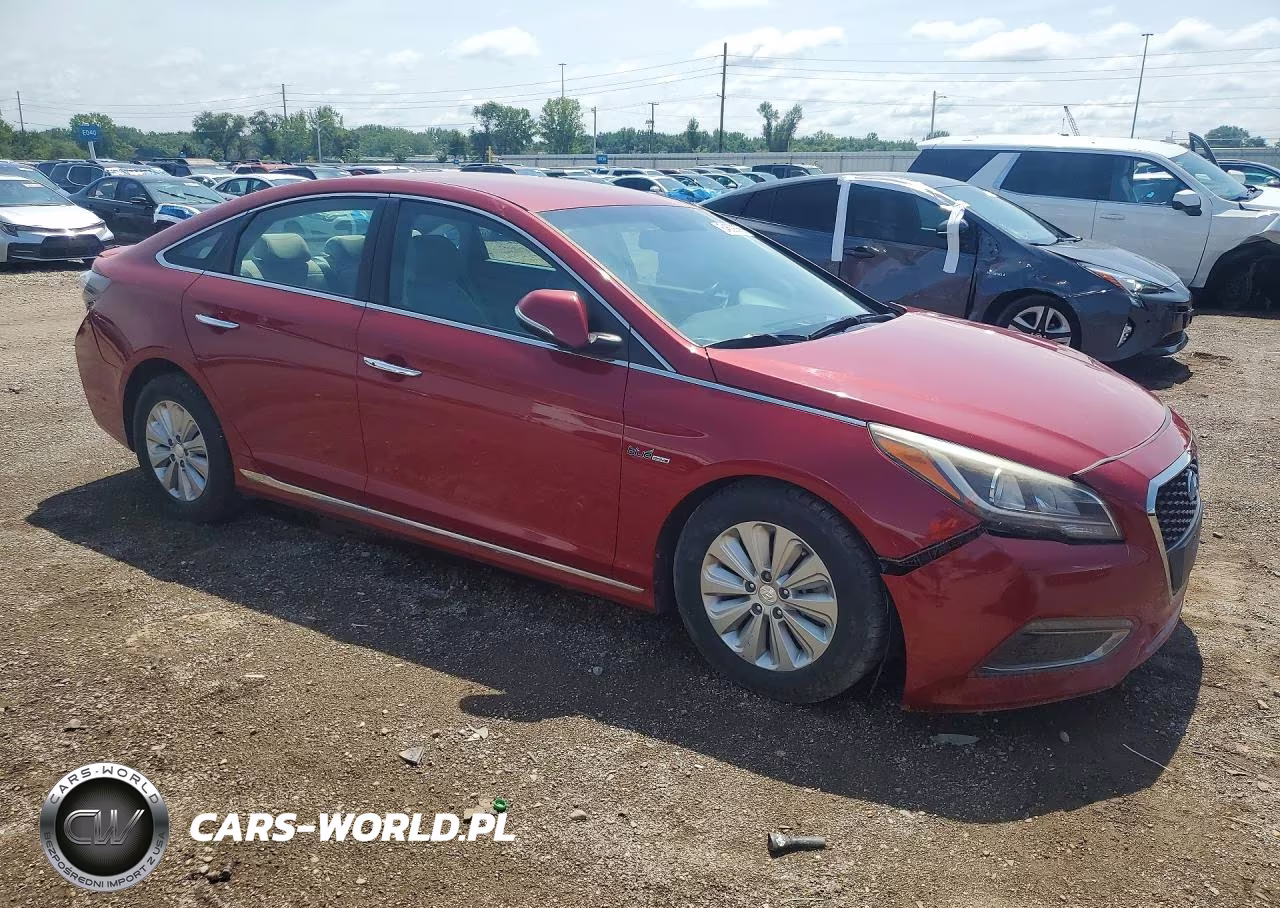 2016 Hyundai Sonata Hybrid Se VIN:KMHE24L1XGA022969 - 4