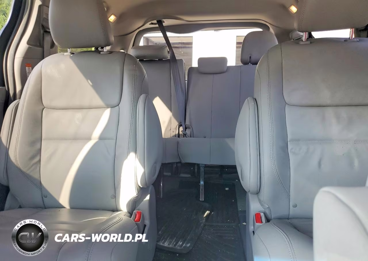 2017 Toyota Sienna Xle 7-Passenger VIN:5TDDZ3DC3HS178491 - 10