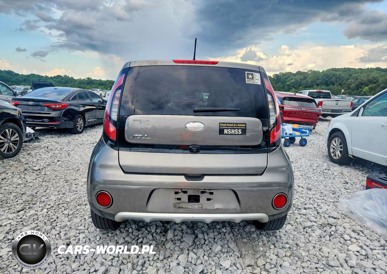 2017 Kia Soul + VIN:KNDJP3A51H7475509 - 6