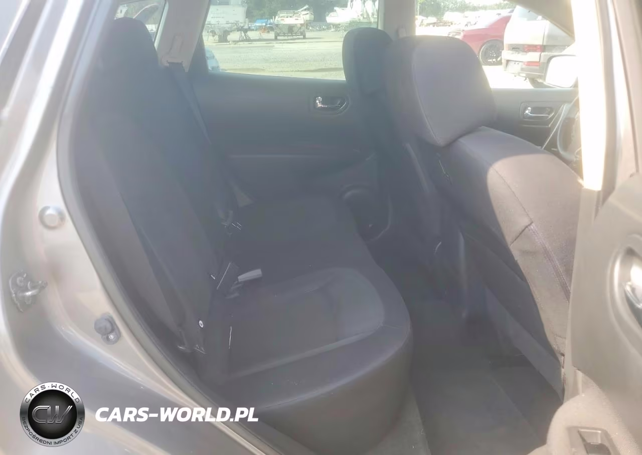2015 Nissan Rogue Select S VIN:JN8AS5MV0FW766466 - 11