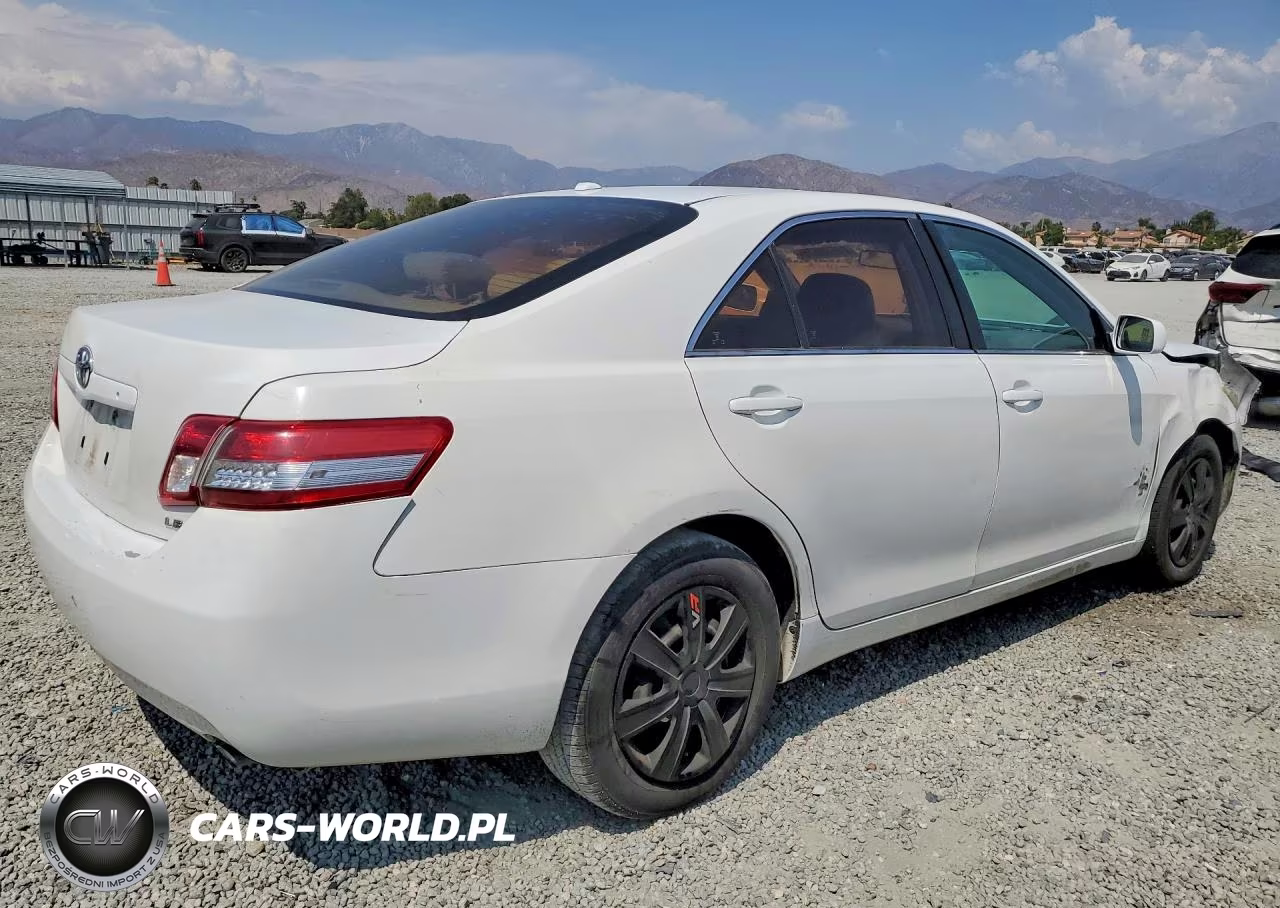 2010 Toyota Camry Le VIN:4T4BF3EK7AR001824 - 3