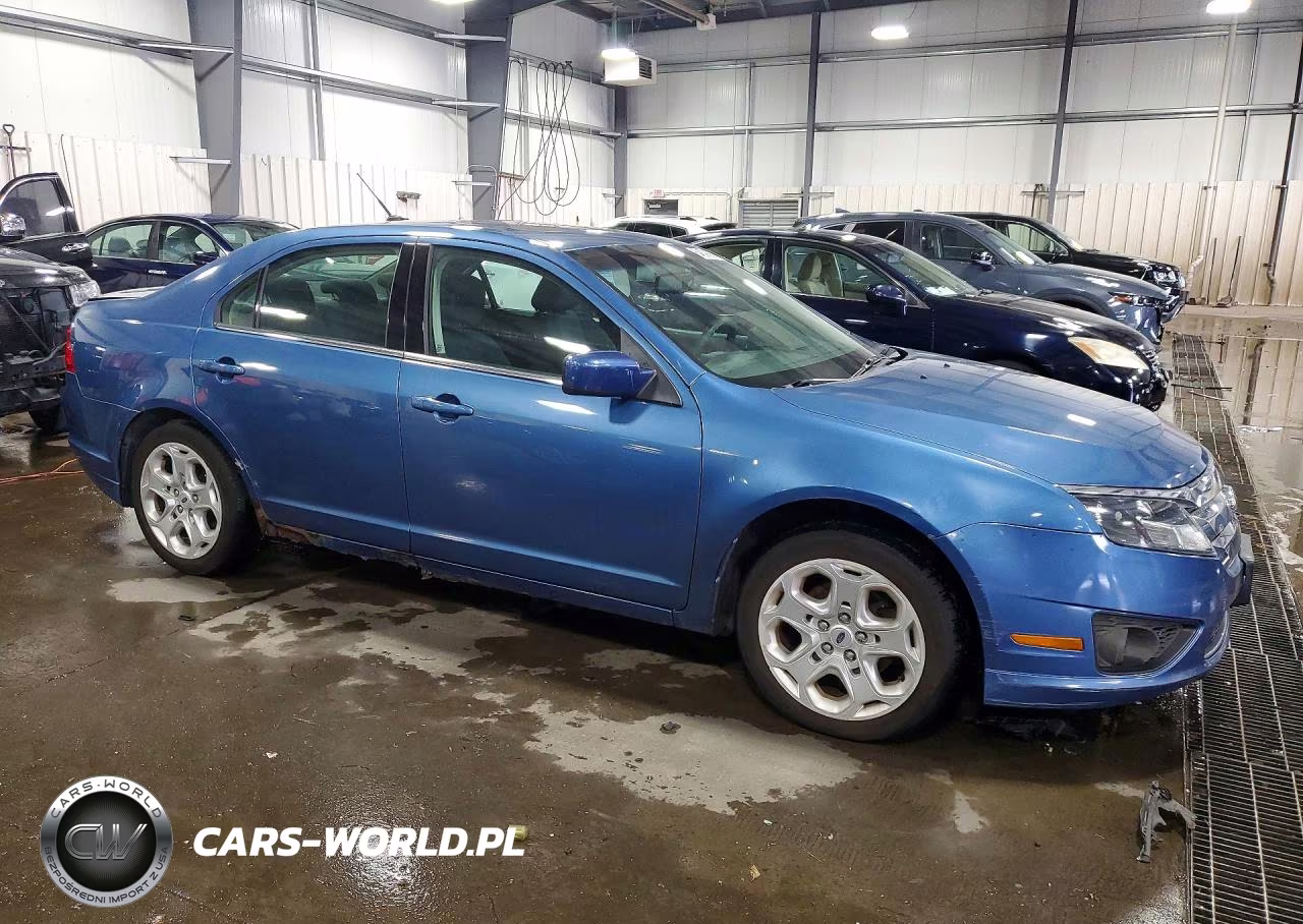 2010 Ford Fusion Se VIN:3FAHP0HA0AR317411 - 4